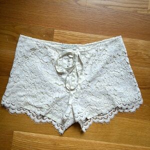 Alexis white lace shorts